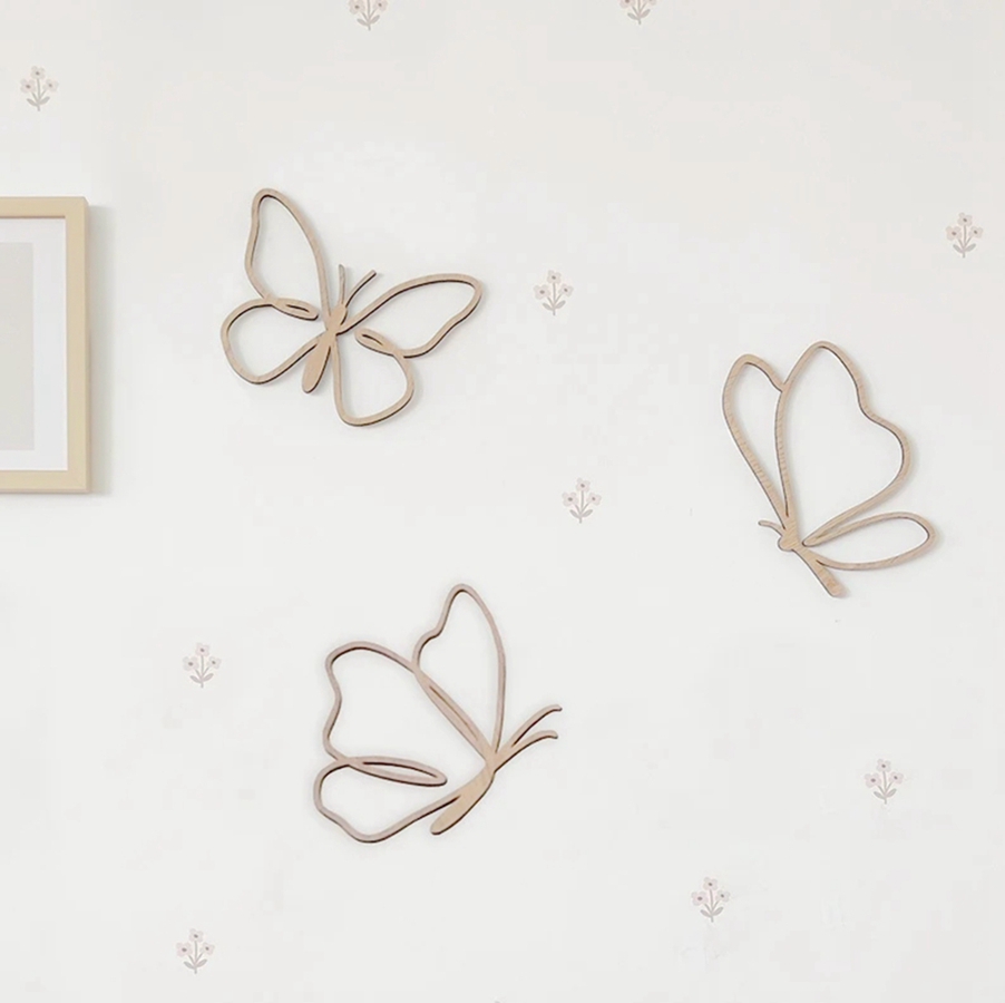 Drewniany Znak z Motylami, Dre – Baby Nursery Design recenzja i cena